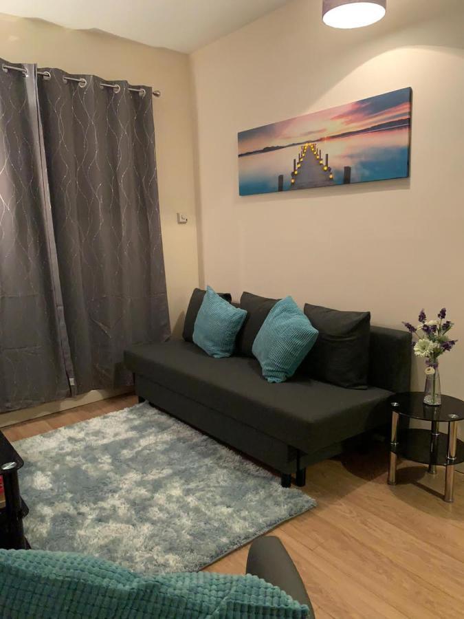 Absolute Stays In Sherwood- Nottingham Castle- Capital Fm Arena Nottingham- Contractors-Free Wifi- Free Parking- Long And Short Stays- Families-East Midlands Airport-Trent Bridge-Actors-Aria Court- Mansfield מראה חיצוני תמונה
