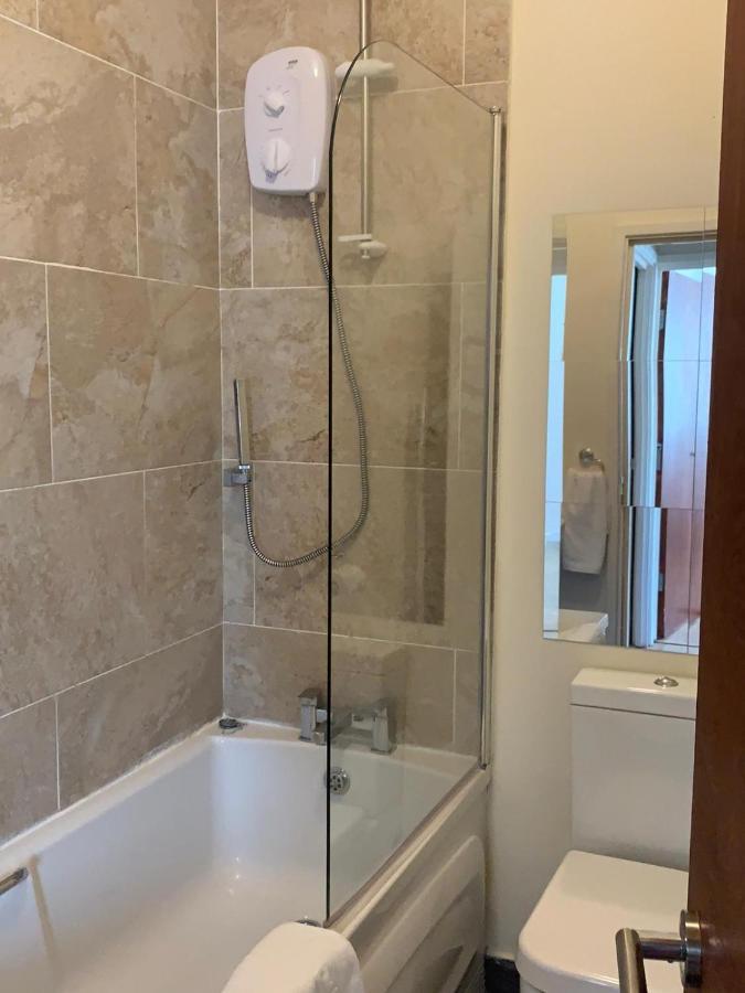 Absolute Stays In Sherwood- Nottingham Castle- Capital Fm Arena Nottingham- Contractors-Free Wifi- Free Parking- Long And Short Stays- Families-East Midlands Airport-Trent Bridge-Actors-Aria Court- Mansfield מראה חיצוני תמונה