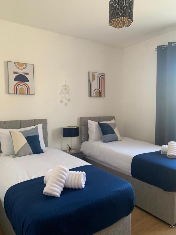Absolute Stays In Sherwood- Nottingham Castle- Capital Fm Arena Nottingham- Contractors-Free Wifi- Free Parking- Long And Short Stays- Families-East Midlands Airport-Trent Bridge-Actors-Aria Court- Mansfield מראה חיצוני תמונה