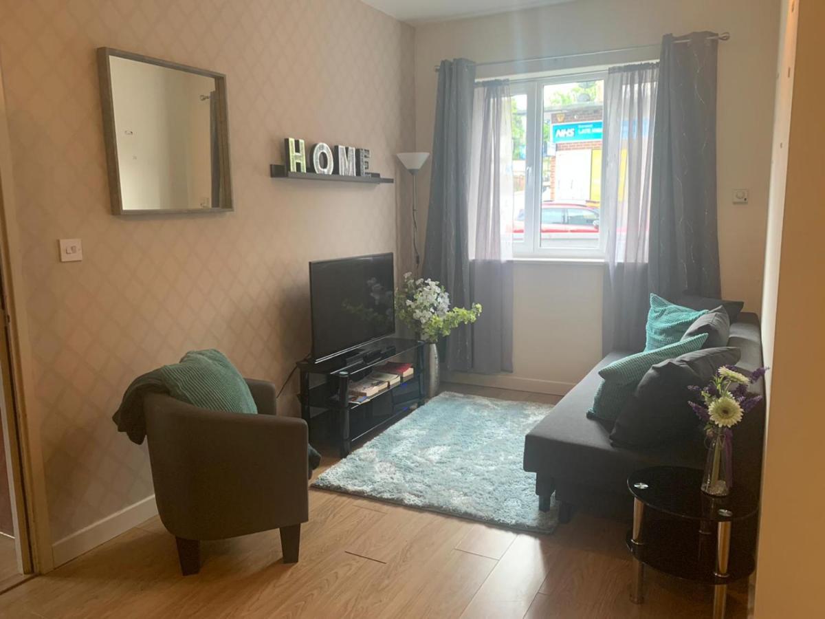 Absolute Stays In Sherwood- Nottingham Castle- Capital Fm Arena Nottingham- Contractors-Free Wifi- Free Parking- Long And Short Stays- Families-East Midlands Airport-Trent Bridge-Actors-Aria Court- Mansfield מראה חיצוני תמונה